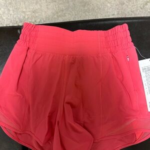 BNWT Lululemon Hotty Hot 4” shorts - glaze pink